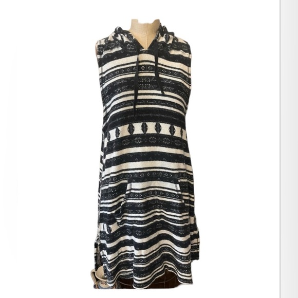 Free people 'Aztec Print Hooded' dress/coverup M/M - Picture 1 of 5
